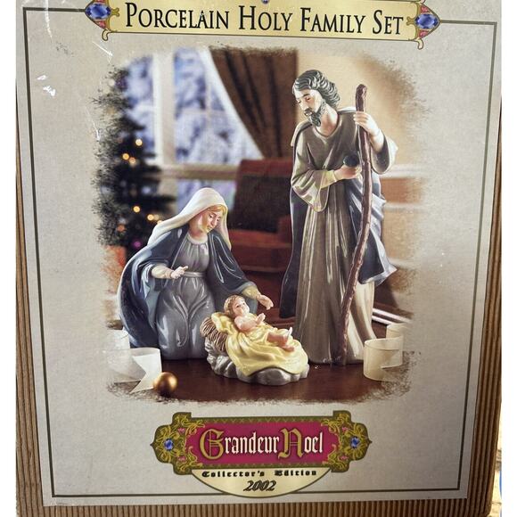Grandeur Noel 2002 Holy Family Large Porcelain Nativity Set Collector's Edition - Picture 5 of 6
